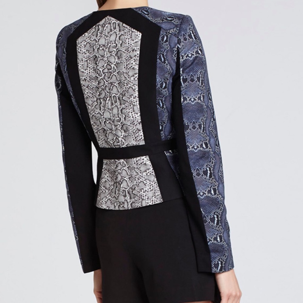 BRAND NEW BCBG EDWARD SNAKESKIN DESIGN BLAZER - Picture 2 of 9